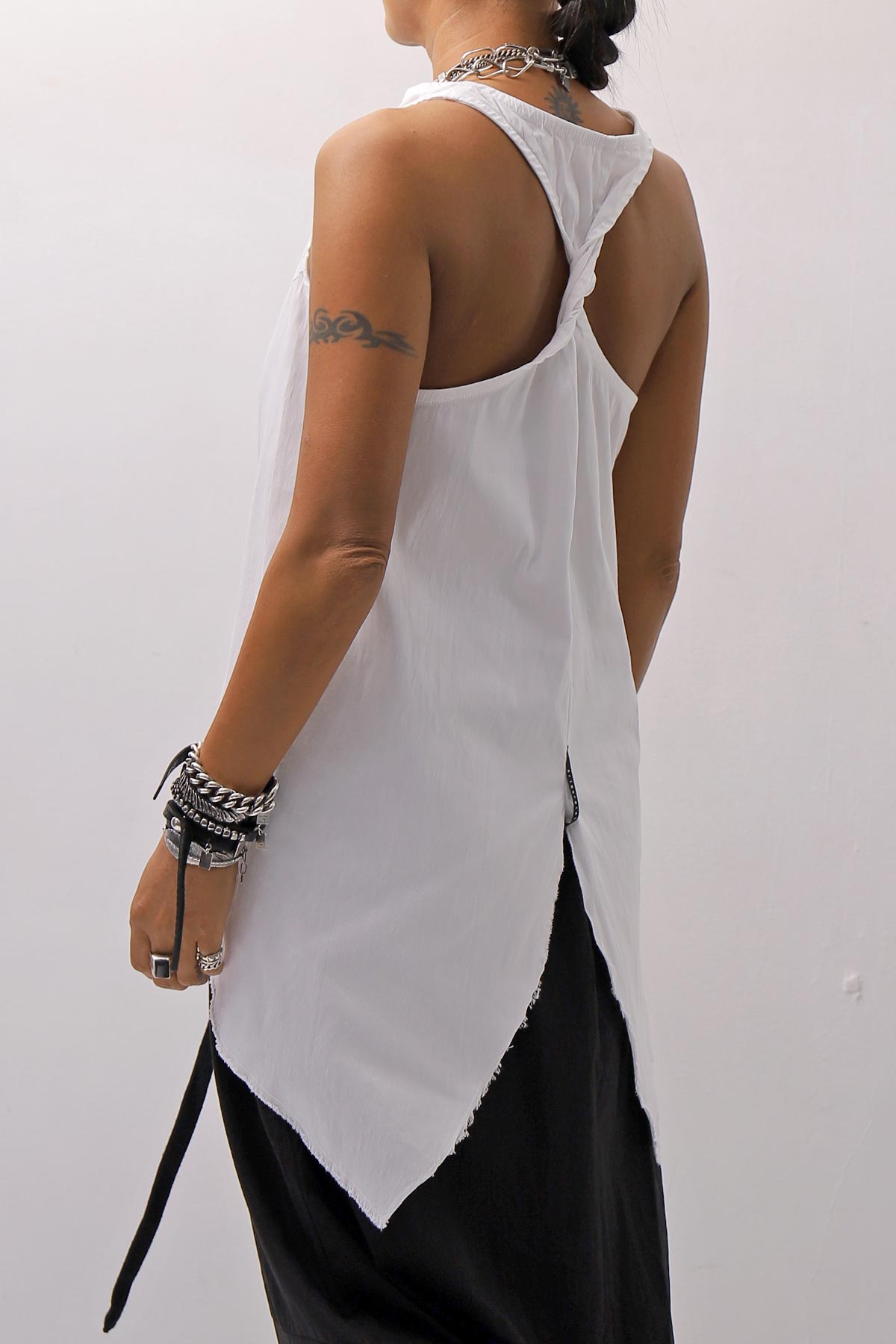 【Primordial is Primitive】 BACK CROSSED TANK TOP 413AL_WHITE