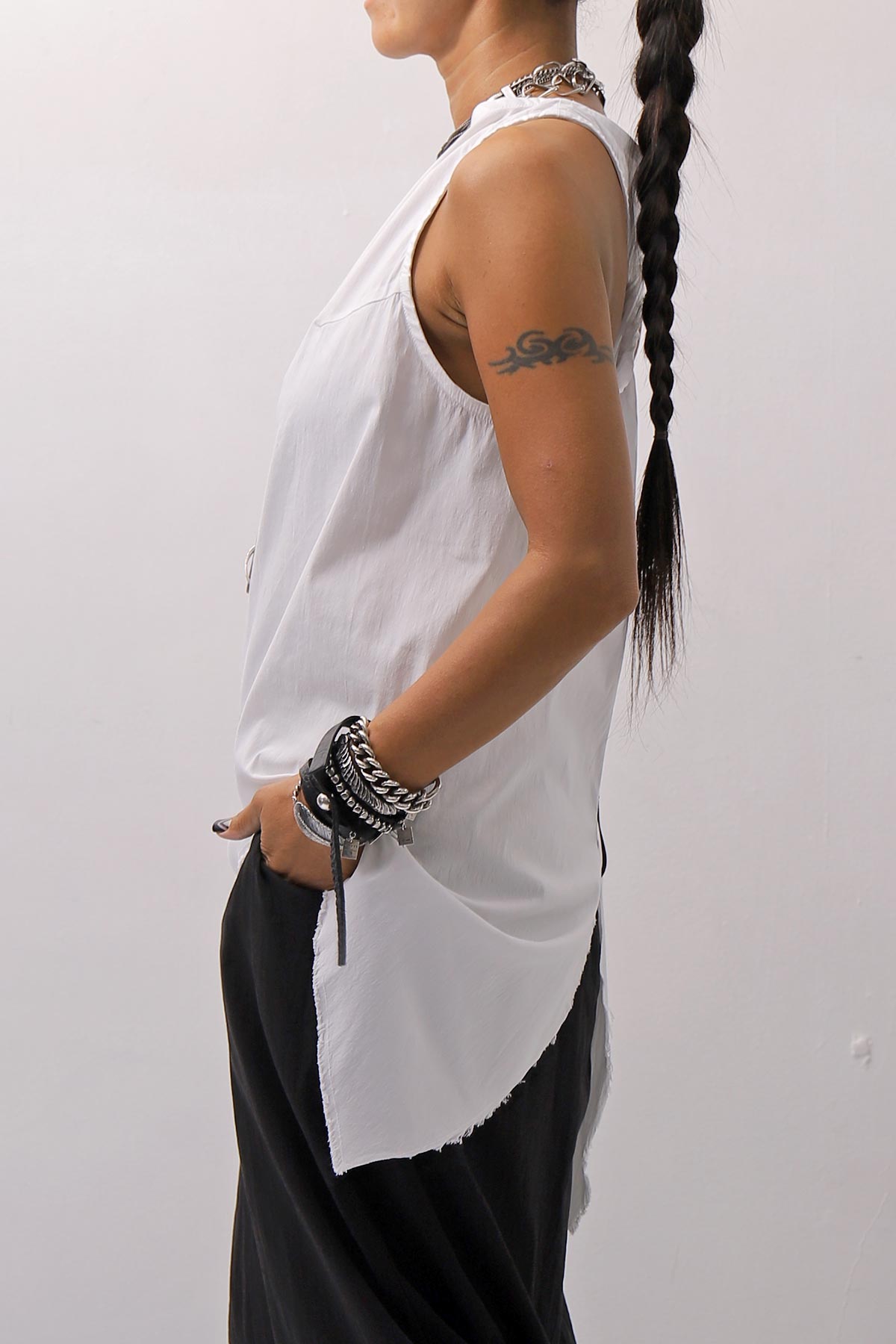 【Primordial is Primitive】 BACK CROSSED TANK TOP 413AL_WHITE
