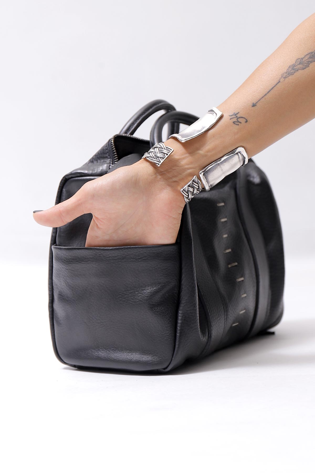 DANIELE BASTA レザーミニボストンバッグ DANIELE BASTA】 MINI BOSTON SHOULDER BAG DBM006_BLACK – QUADRATO