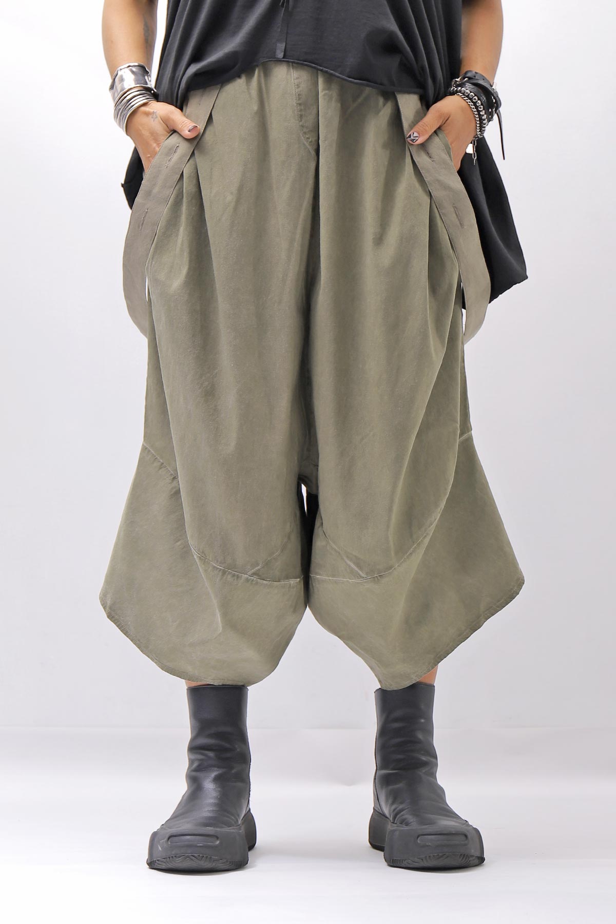 【Primordial is Primitive】 UNISEX ASYMMETRY COTTON PANTS 722AL_MILITARY