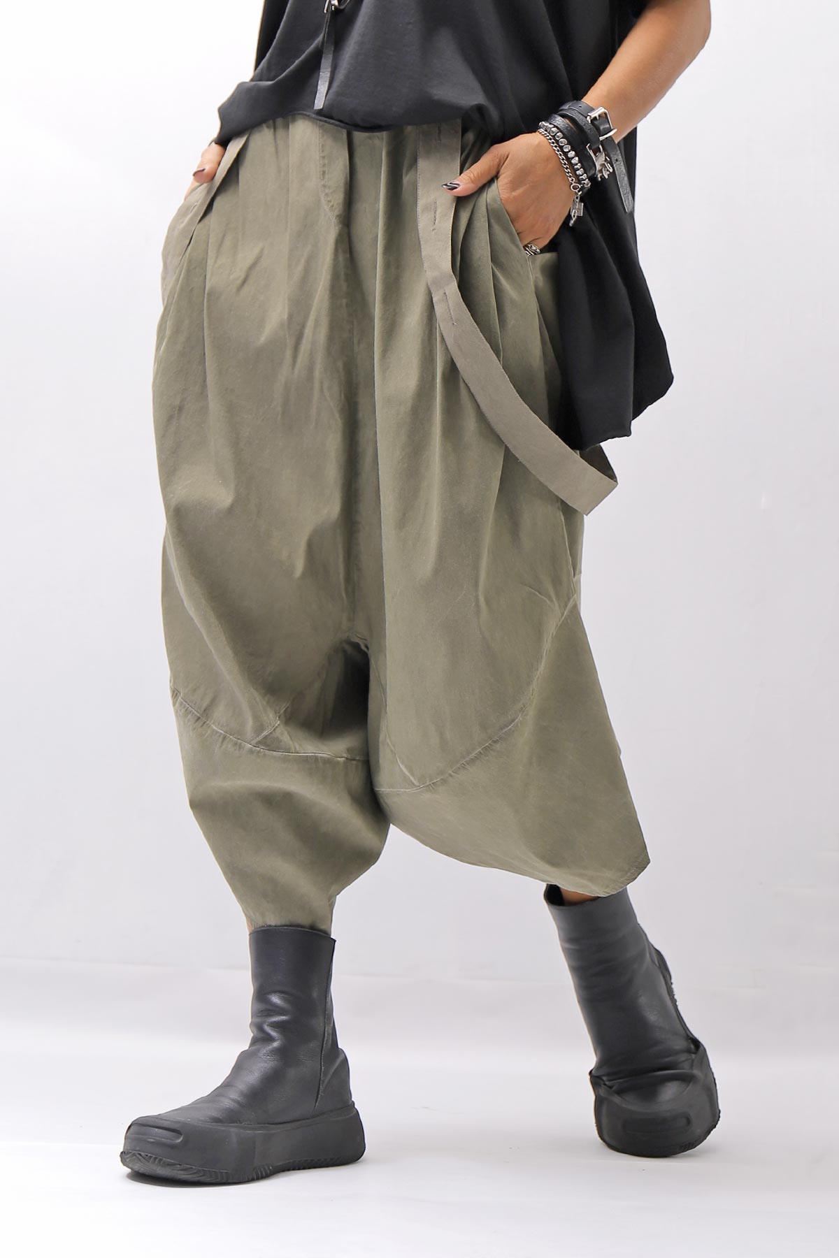 【Primordial is Primitive】 UNISEX ASYMMETRY COTTON PANTS 722AL_MILITARY
