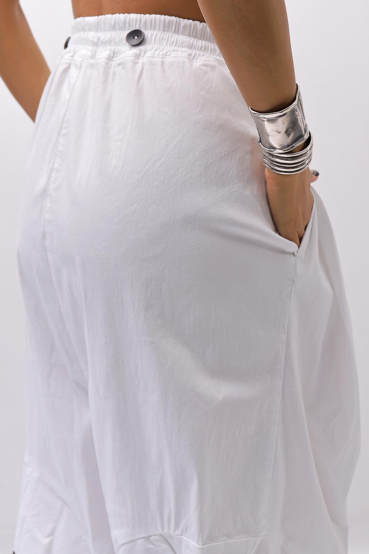 【Primordial is Primitive】 UNISEX ASYMMETRY COTTON PANTS 722AL_WHITE