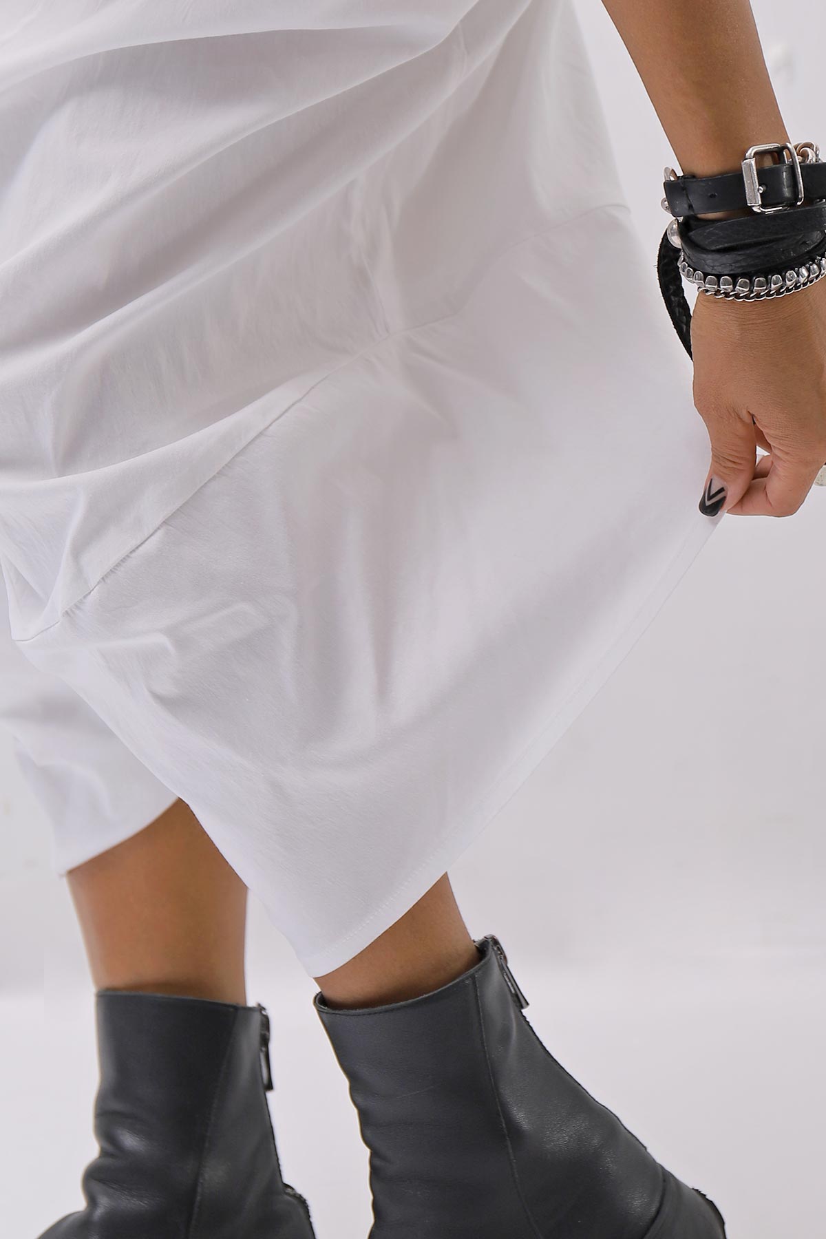 【Primordial is Primitive】 UNISEX ASYMMETRY COTTON PANTS 722AL_WHITE