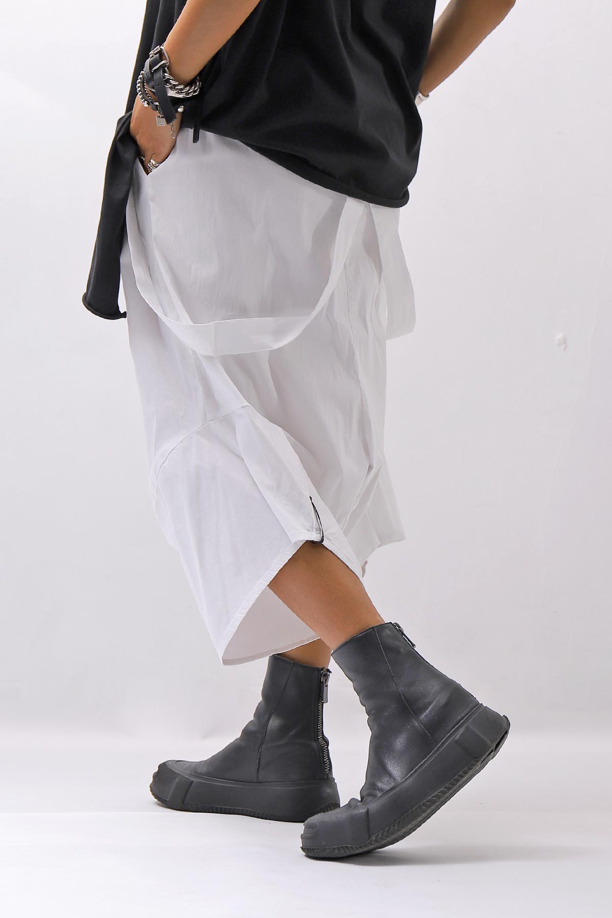 【Primordial is Primitive】 UNISEX ASYMMETRY COTTON PANTS 722AL_WHITE