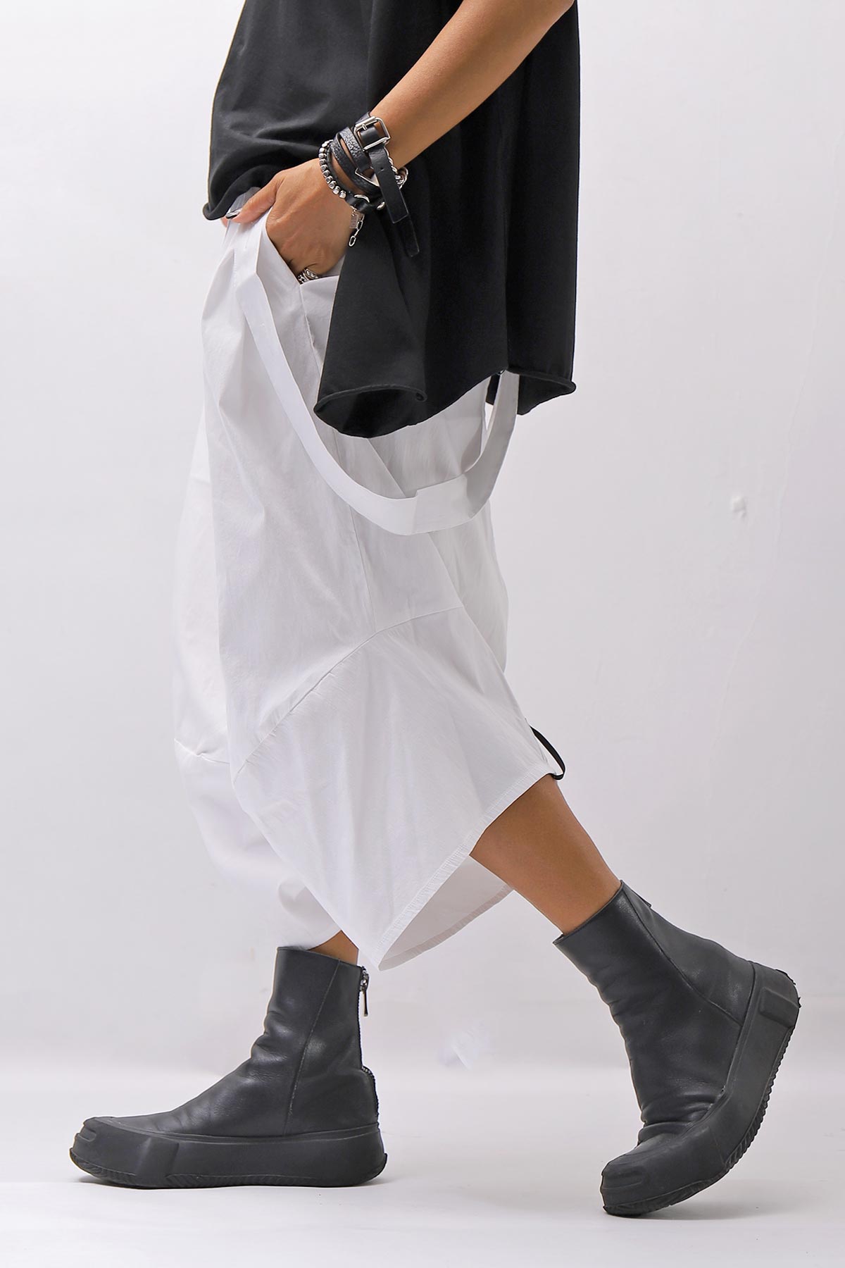 【Primordial is Primitive】 UNISEX ASYMMETRY COTTON PANTS 722AL_WHITE