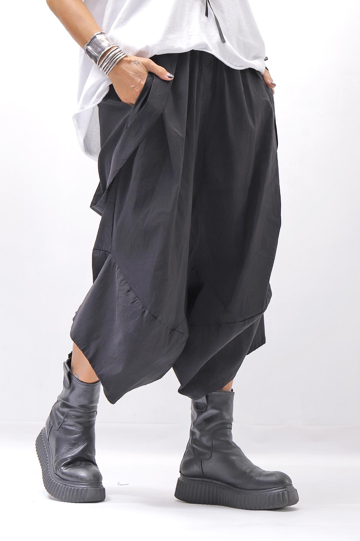 【Primordial is Primitive】 UNISEX ASYMMETRY COTTON PANTS 722AL_BLACK