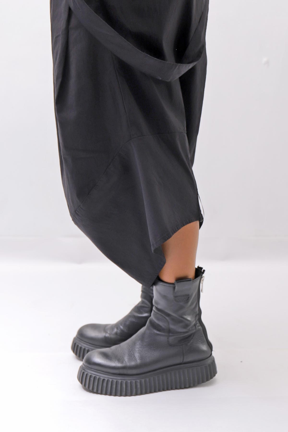 【Primordial is Primitive】 UNISEX ASYMMETRY COTTON PANTS 722AL_BLACK