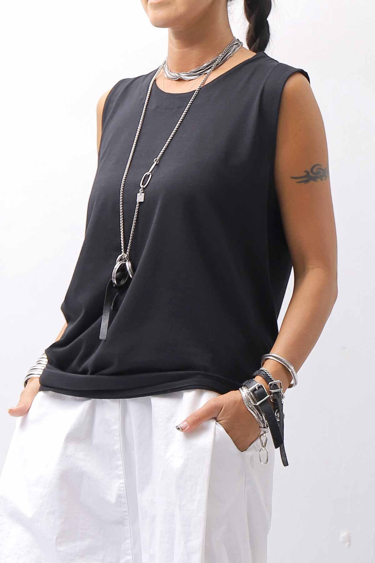 【NOSTRASANTISSIMA】 SIDE TACK SLEEVE-LESS TOP TS02_BLACK