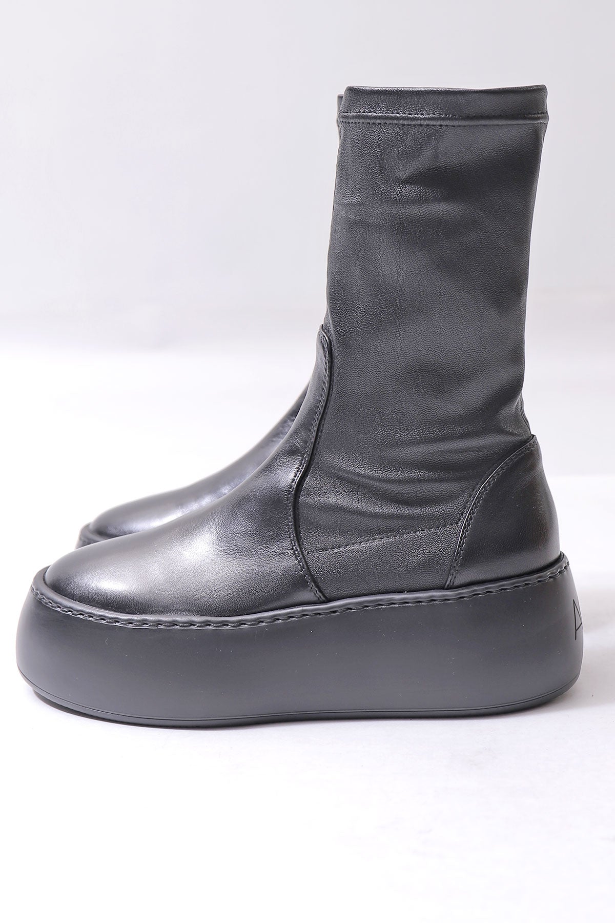 【AGL】 STRETCH LEATHER SNEAKER BOOTS VIBE STRETCH_BLACK