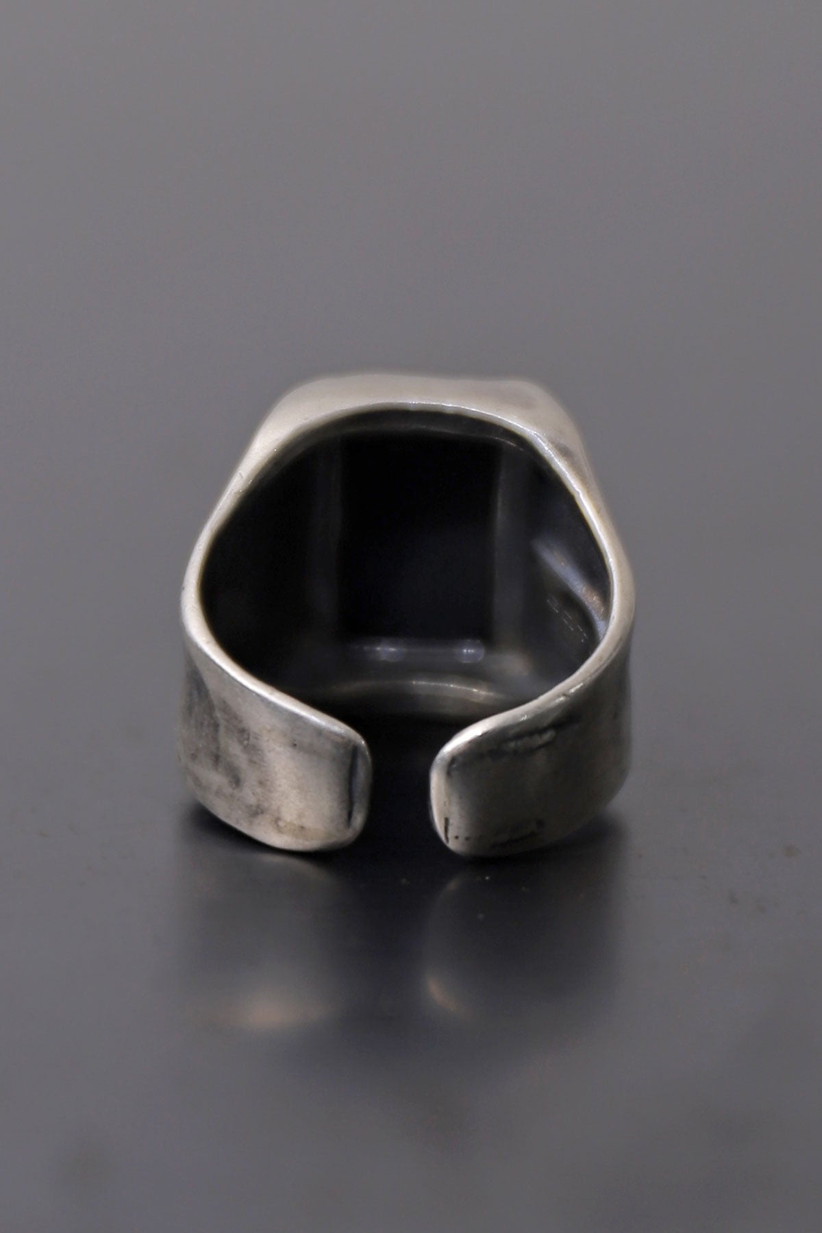 【GOTI】 SQUARE ONYX SILVER RING_AN1015