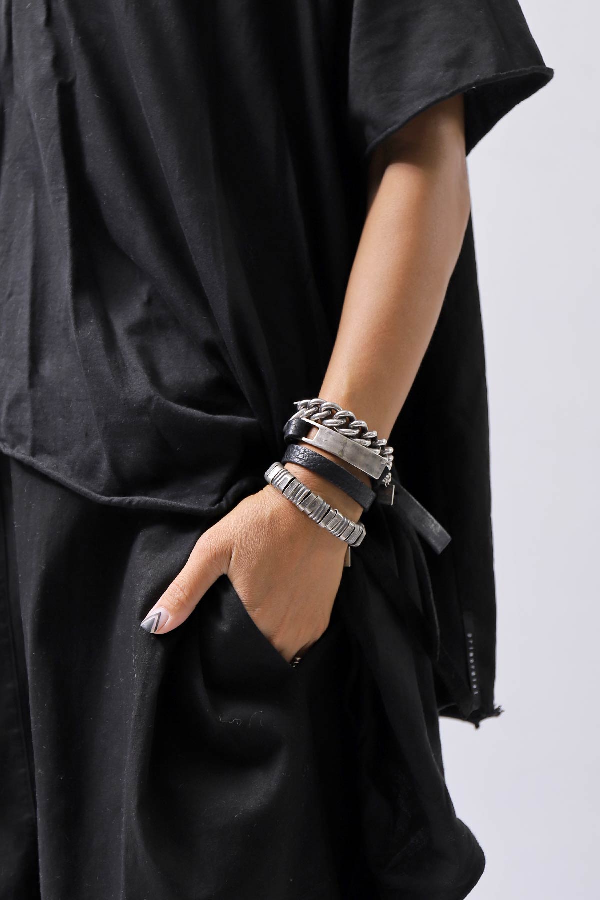 【GOTI】 SILVER PLATE &amp; LEATHER BANGLE_BR503