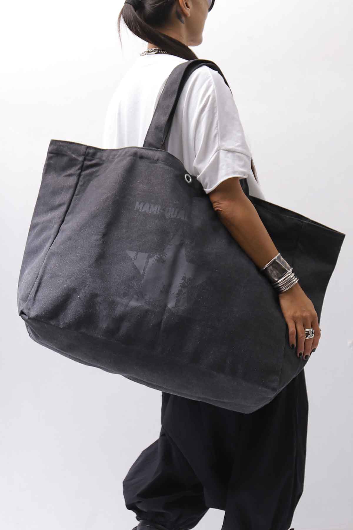 【End of SUMMER GIFT】 QUADRATO MEGA BAG_WASH BLACK