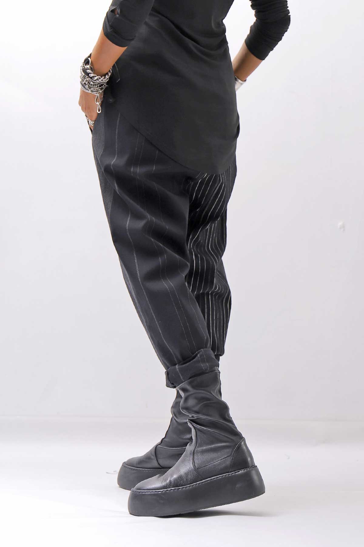 【NOSTRASANTISSIMA】UNISEX MIXED STRIPES PANTS P17_BLACK