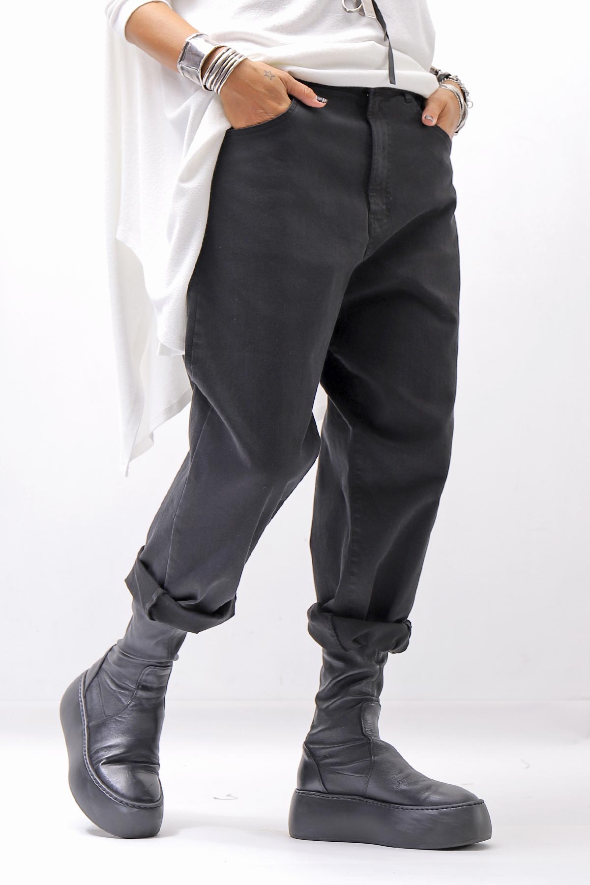 【NOSTRASANTISSIMA】UNISEX STRETCH COTTON LOW CROTCH DENIM PANTS P102_BLACK