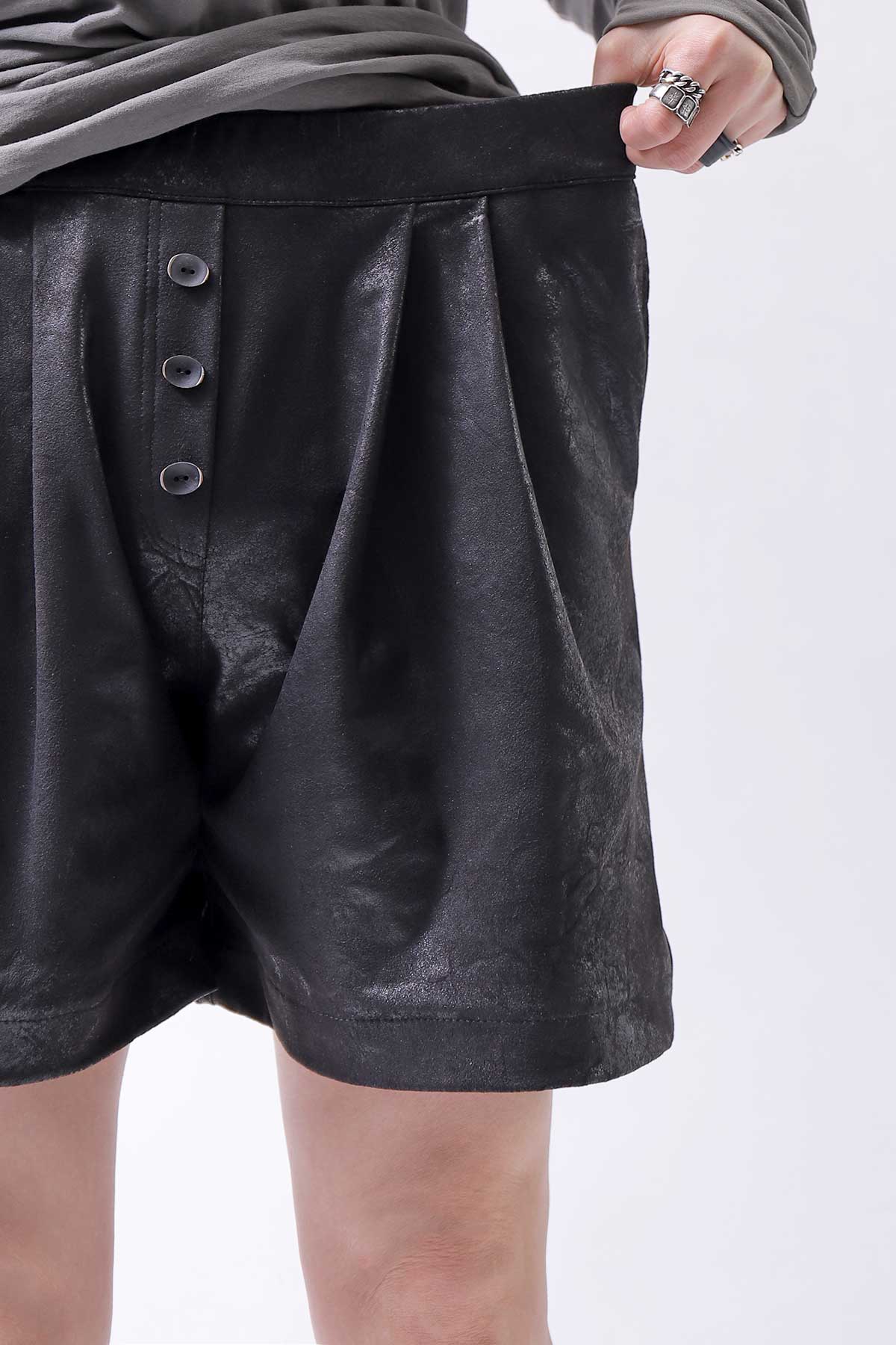 【Primordial is Primitive】 STRETCH ECO LEATHER SHORT PANTS 535HA