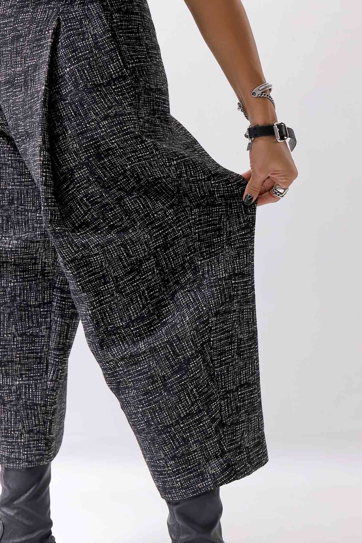 【NOSTRASANTISSIMA】 UNISEX TWEED FRONT TUCK PANTS P118_TWEED BLACK