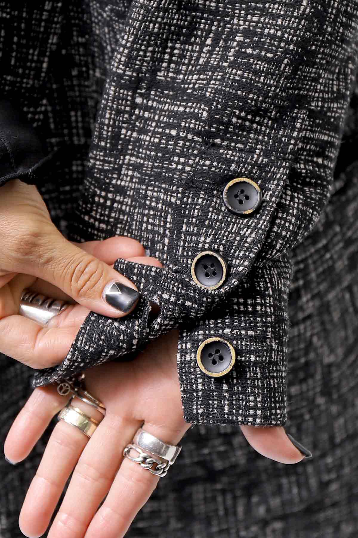 【NOSTRASANTISSIMA】 UNISEX OVERSIZED TWEED DOUBLE BUTTON JACKET J116_TWEED BLACK