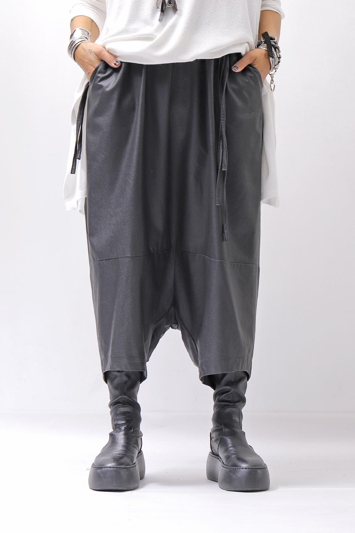 【studio b3】 UNISEX COATED LINEN＆BAMBOO BOX SARROUEL PANTS NB2123_BLACK