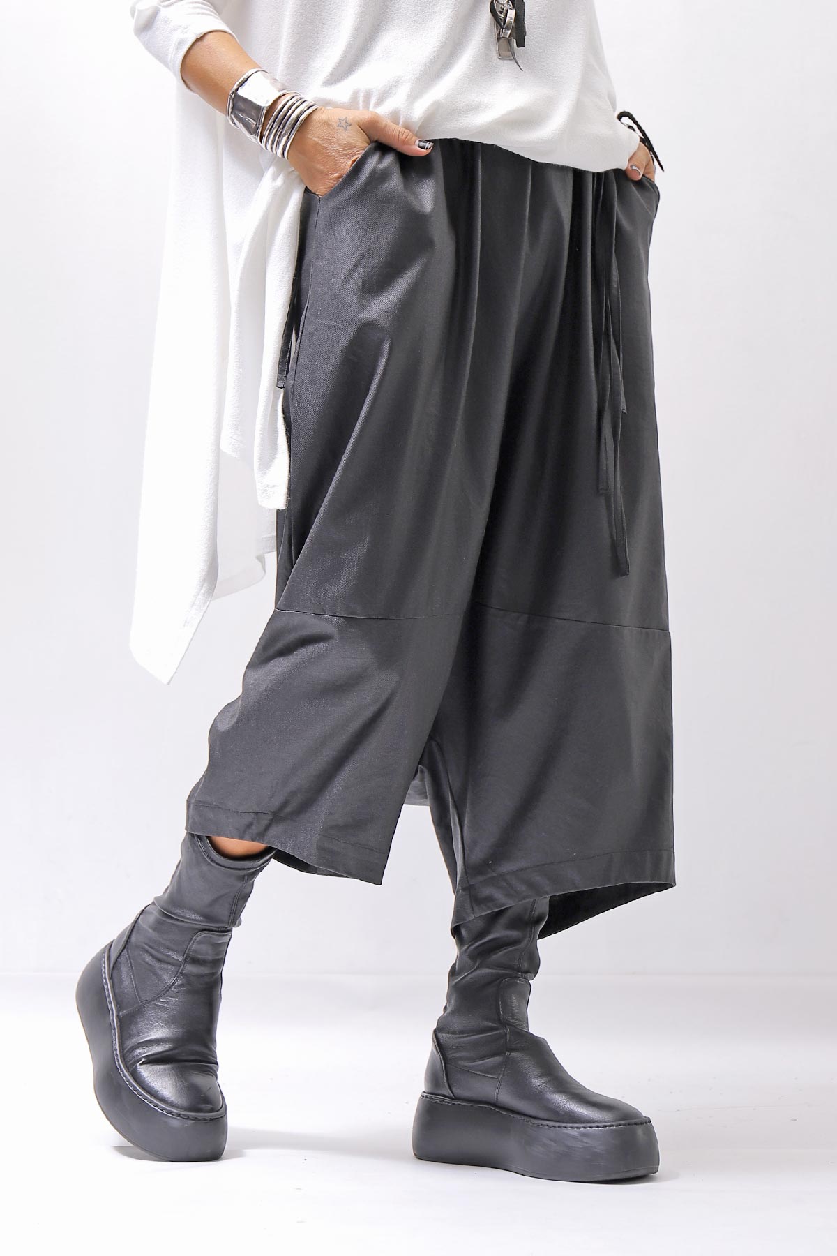 【studio b3】 UNISEX COATED LINEN＆BAMBOO BOX SARROUEL PANTS NB2123_BLACK
