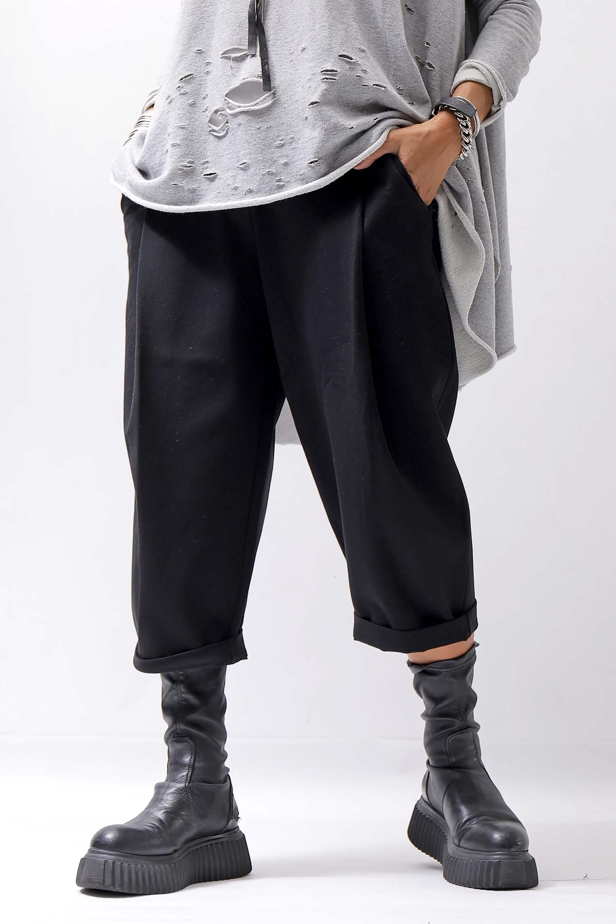 【NOSTRASANTISSIMA】 UNISEX STRETCH FRONT TUCK PANTS P118_BLACK