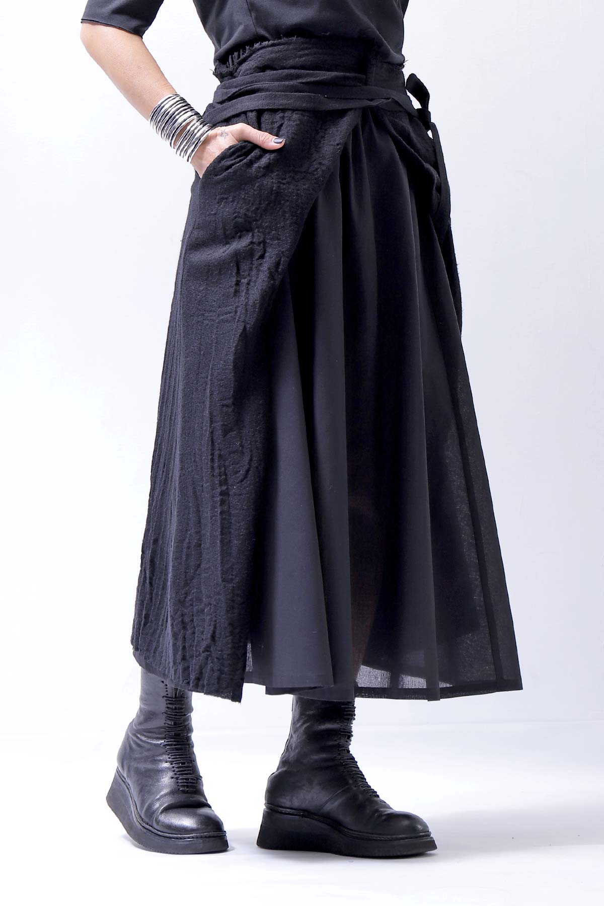 【NOSTRASANTISSIMA】 COVERED WRAP SKIRT SET G01_BLACK