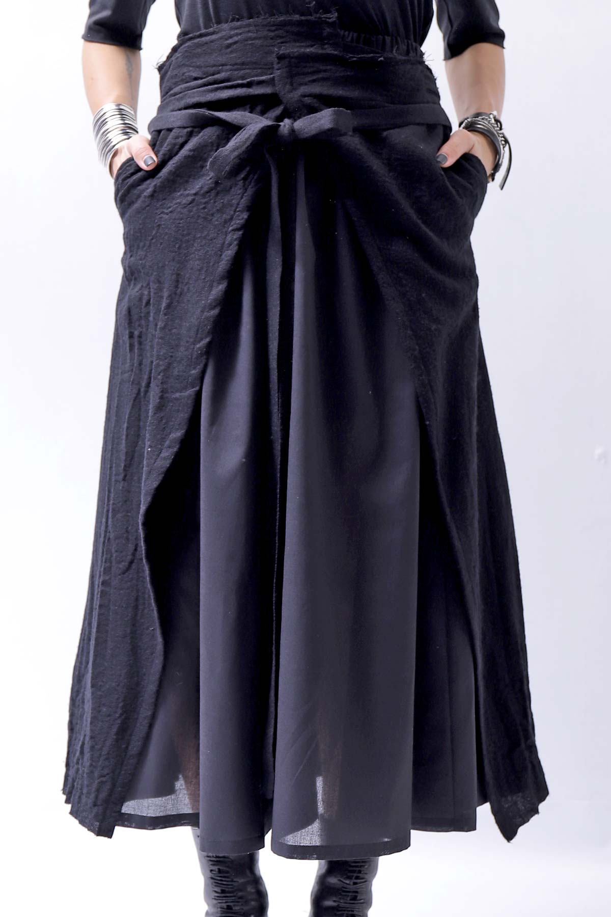 【NOSTRASANTISSIMA】 COVERED WRAP SKIRT SET G01_BLACK