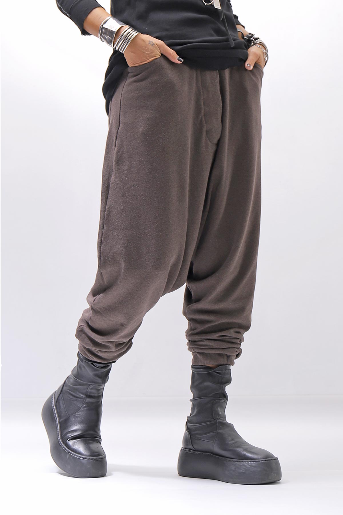 【studio b3】 UNISEX COTTON KNIT BOX SARROUEL RIBBED PANTS SHB2232_TRUFFLE