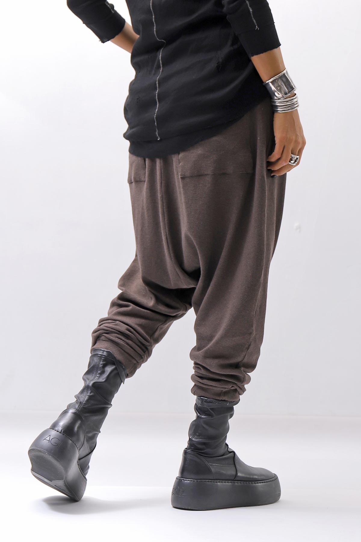 【studio b3】 UNISEX COTTON KNIT BOX SARROUEL RIBBED PANTS SHB2232_TRUFFLE