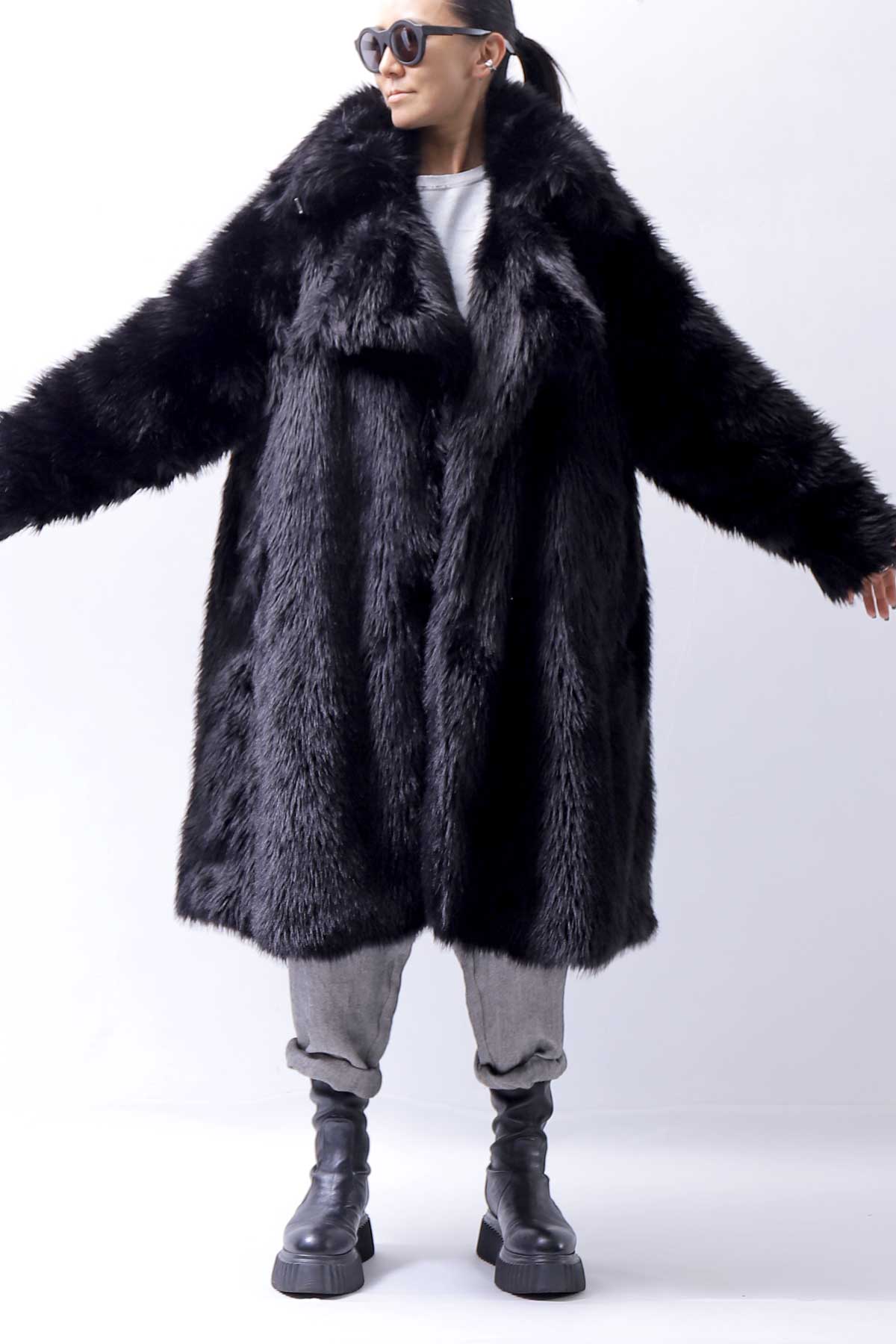 【RUNDHOLZ】 UNISEX FAUX FUR OVERSIZED COAT 324 1211_BLACK
