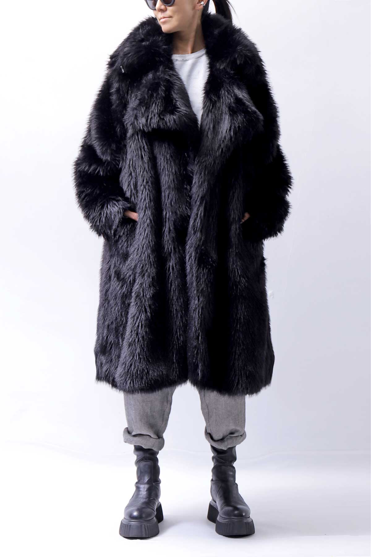 【RUNDHOLZ】 UNISEX FAUX FUR OVERSIZED COAT 324 1211_BLACK