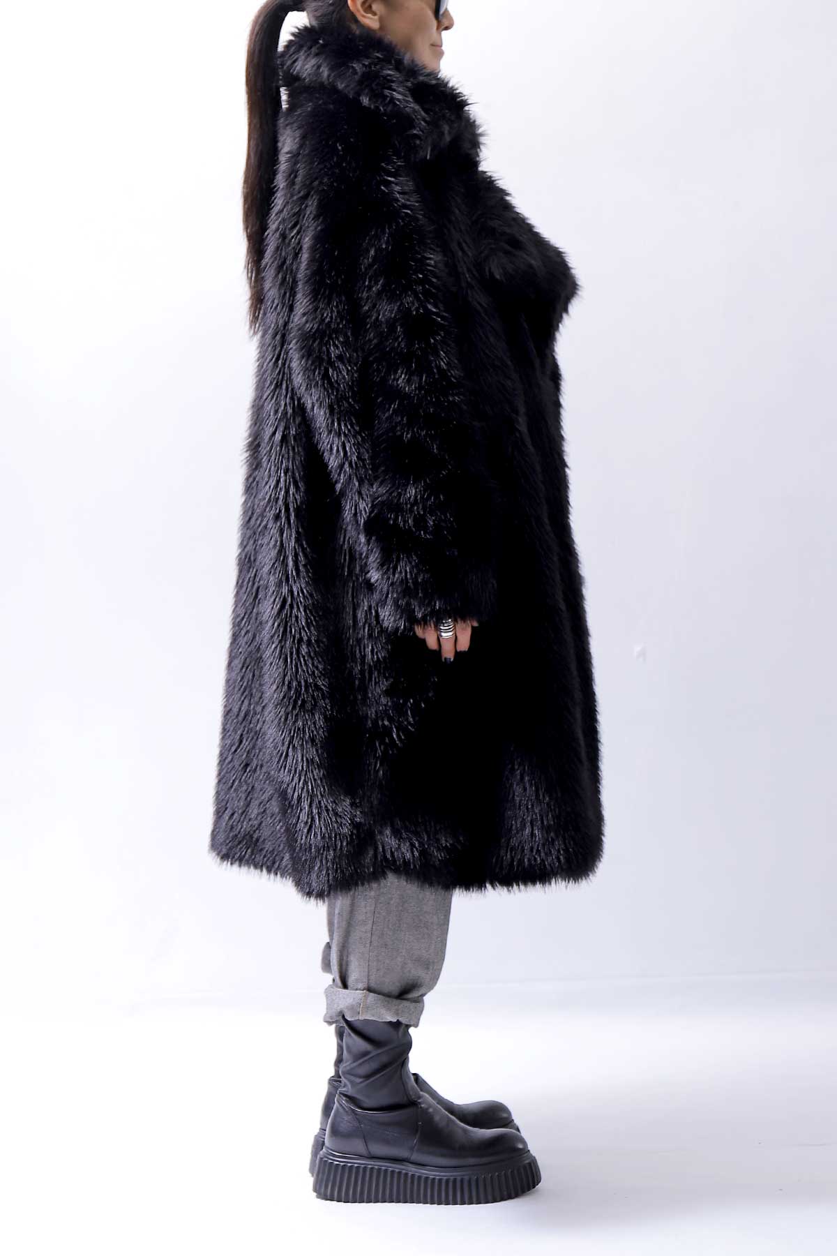 【RUNDHOLZ】 UNISEX FAUX FUR OVERSIZED COAT 324 1211_BLACK