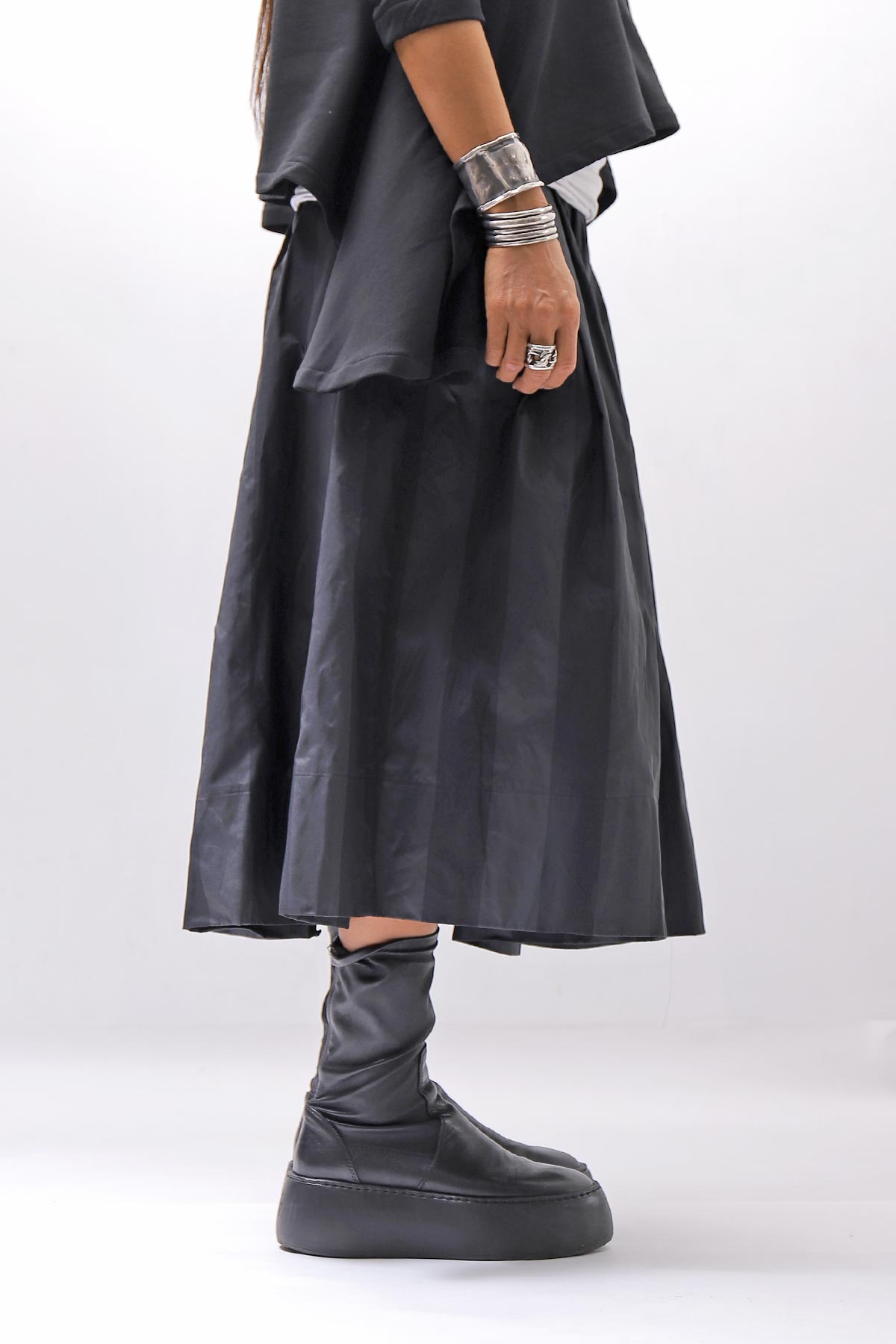【PLÜ】 SHAPE MEMORY SKIRT PL09_WIDE STRIPE