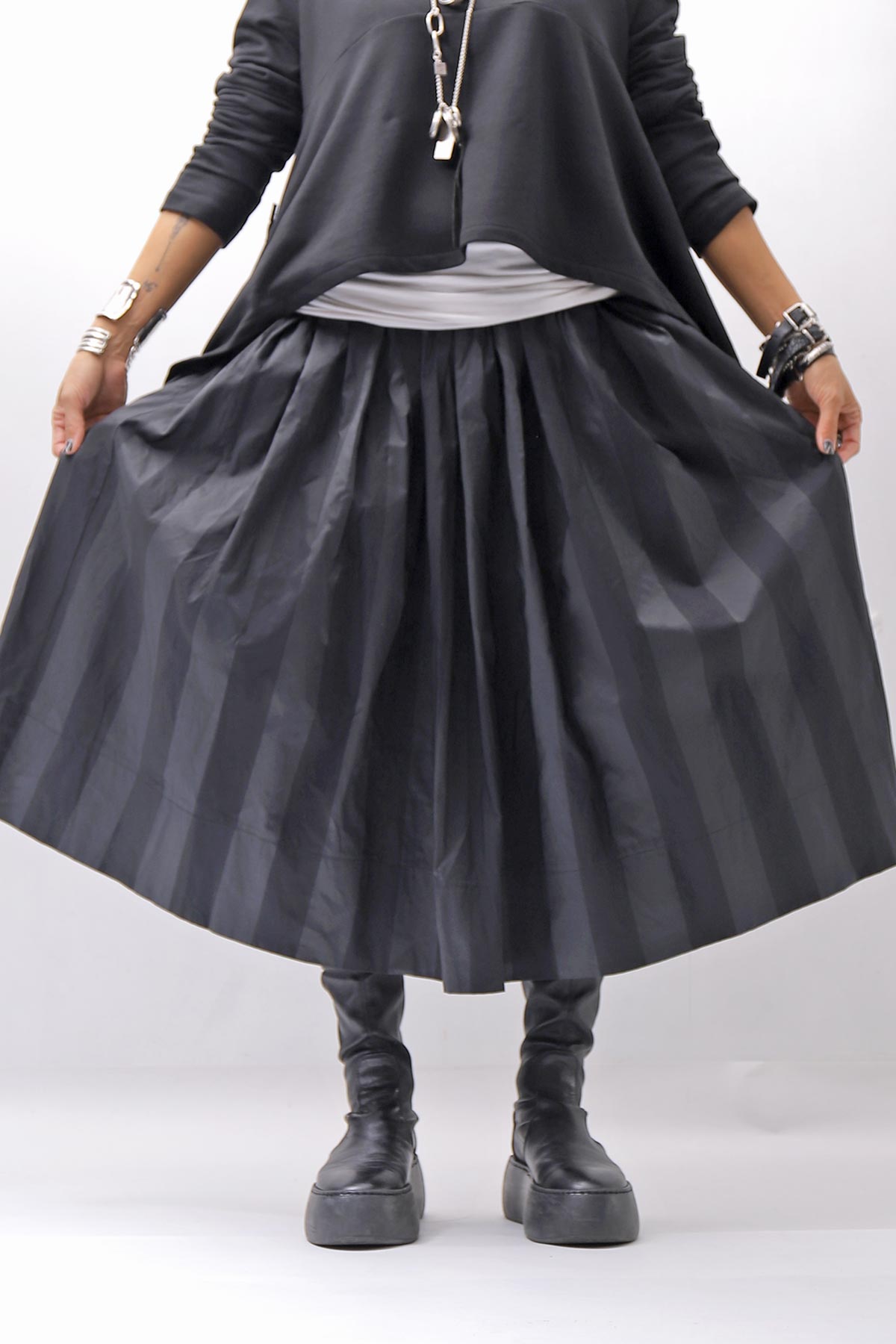【PLÜ】 SHAPE MEMORY SKIRT PL09_WIDE STRIPE