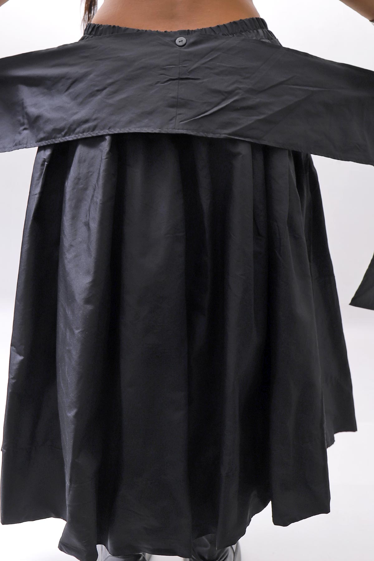 【PLÜ】 SHAPE MEMORY SKIRT PL09_BLACK