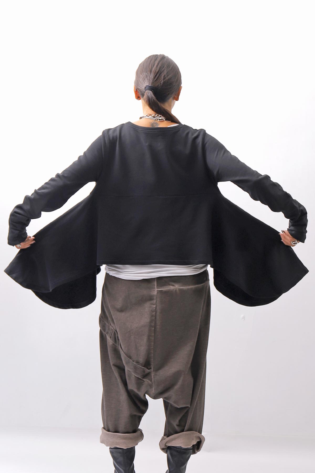 【PLÜ】 FLARED COTTON LIGHT SWEAT SHORT TOP PL11T_BLACK