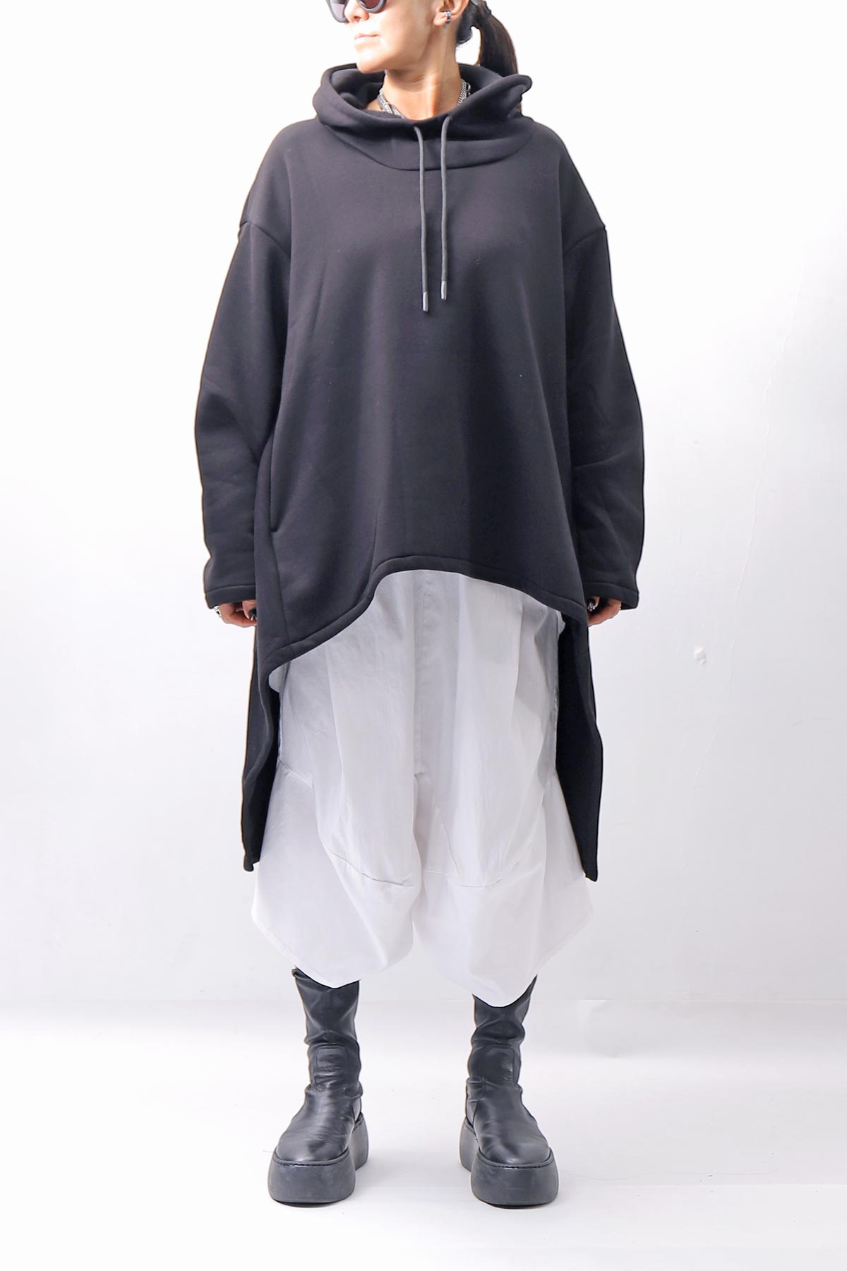 【PLÜ】 UNISEX ASYMMETRIC COTTON NEOPRENE HOODIE TOP PL11H_BLACK