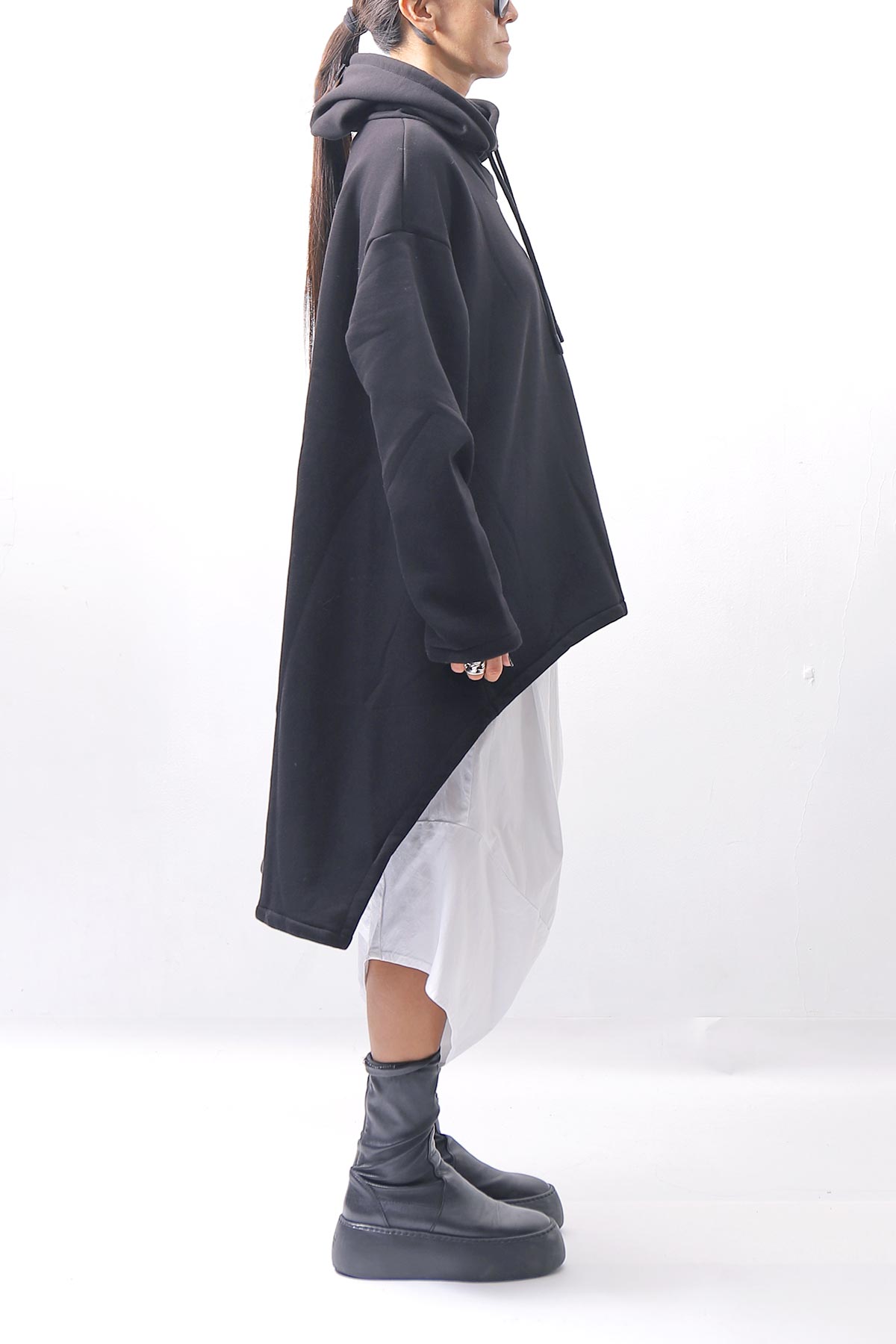 【PLÜ】 UNISEX ASYMMETRIC COTTON NEOPRENE HOODIE TOP PL11H_BLACK