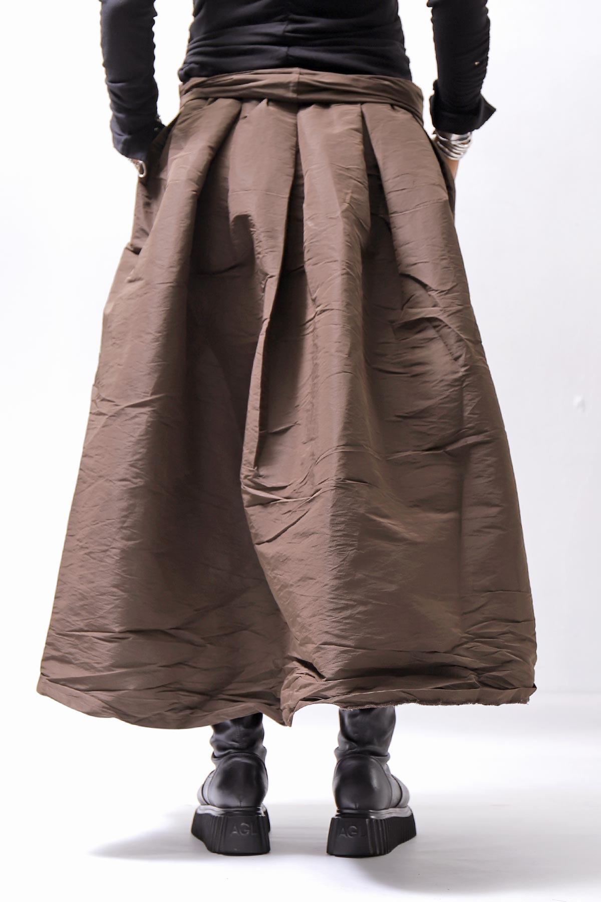 【PLÜ】 SHAPE MEMORY TULIP SKIRT PL6_CHOCOLATE