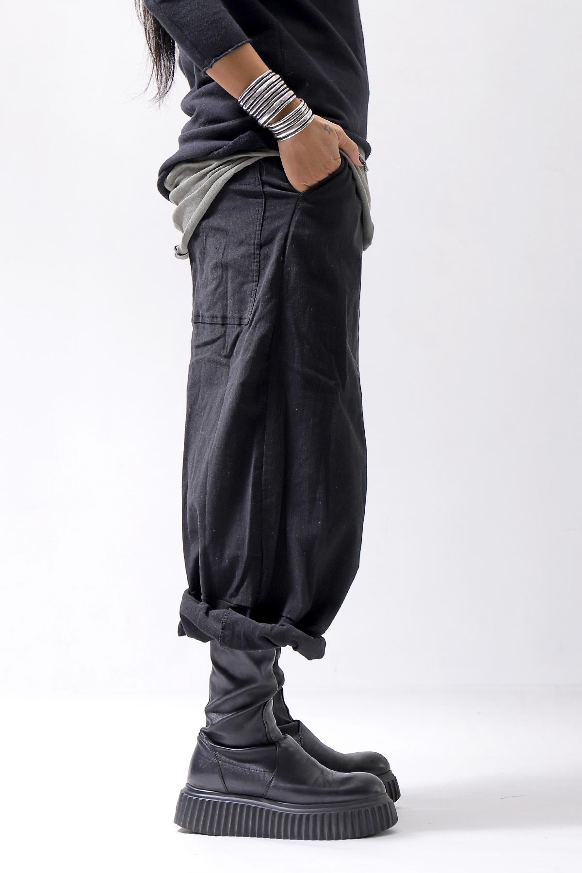 【RUNDHOLZ】 UNISEX STRETCH COTTON WOOL LOW CROTCH WIDE PANTS 341 0102_BLACK STRIPE