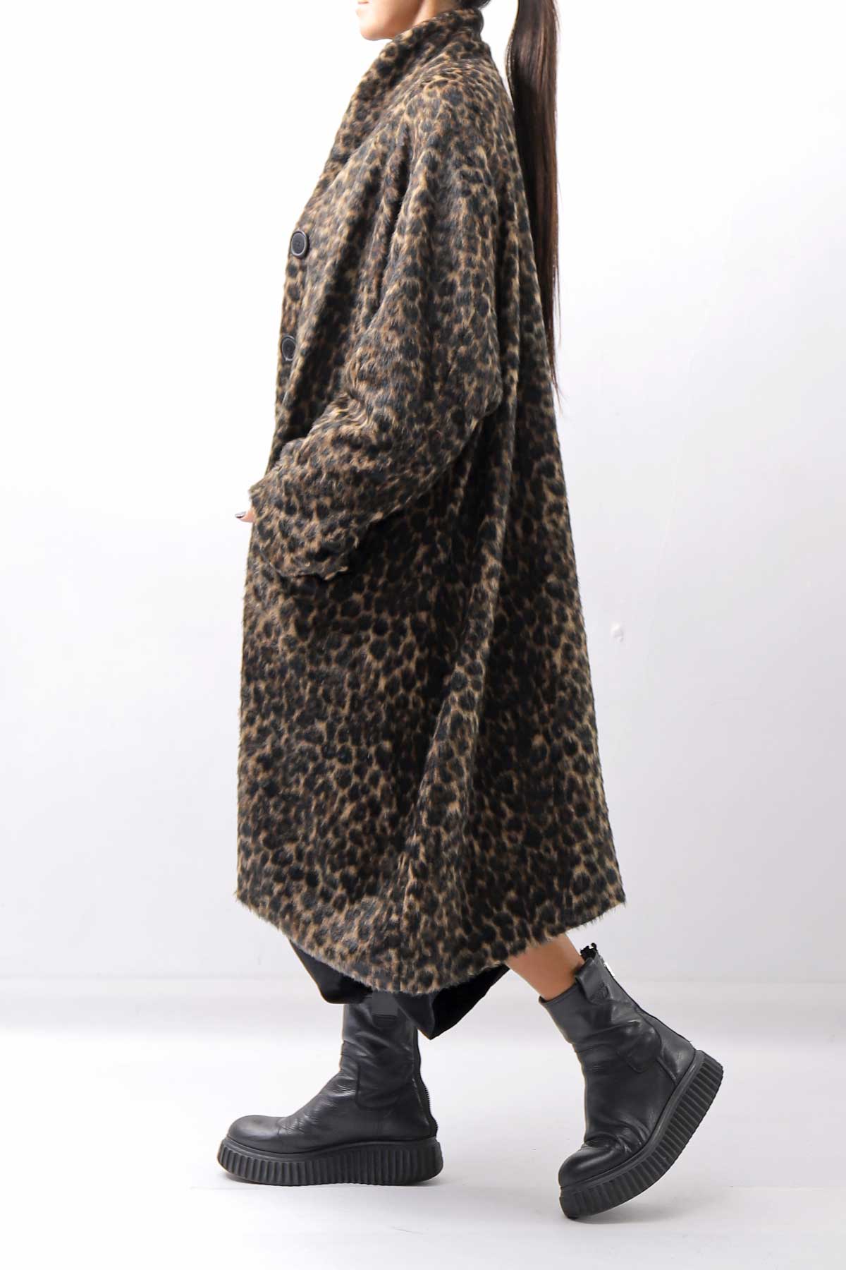 【RUNDHOLZ】 OVERSIZED ECO-FUR SHORT HAIR LEOPARD COAT_LEO JACQUARD