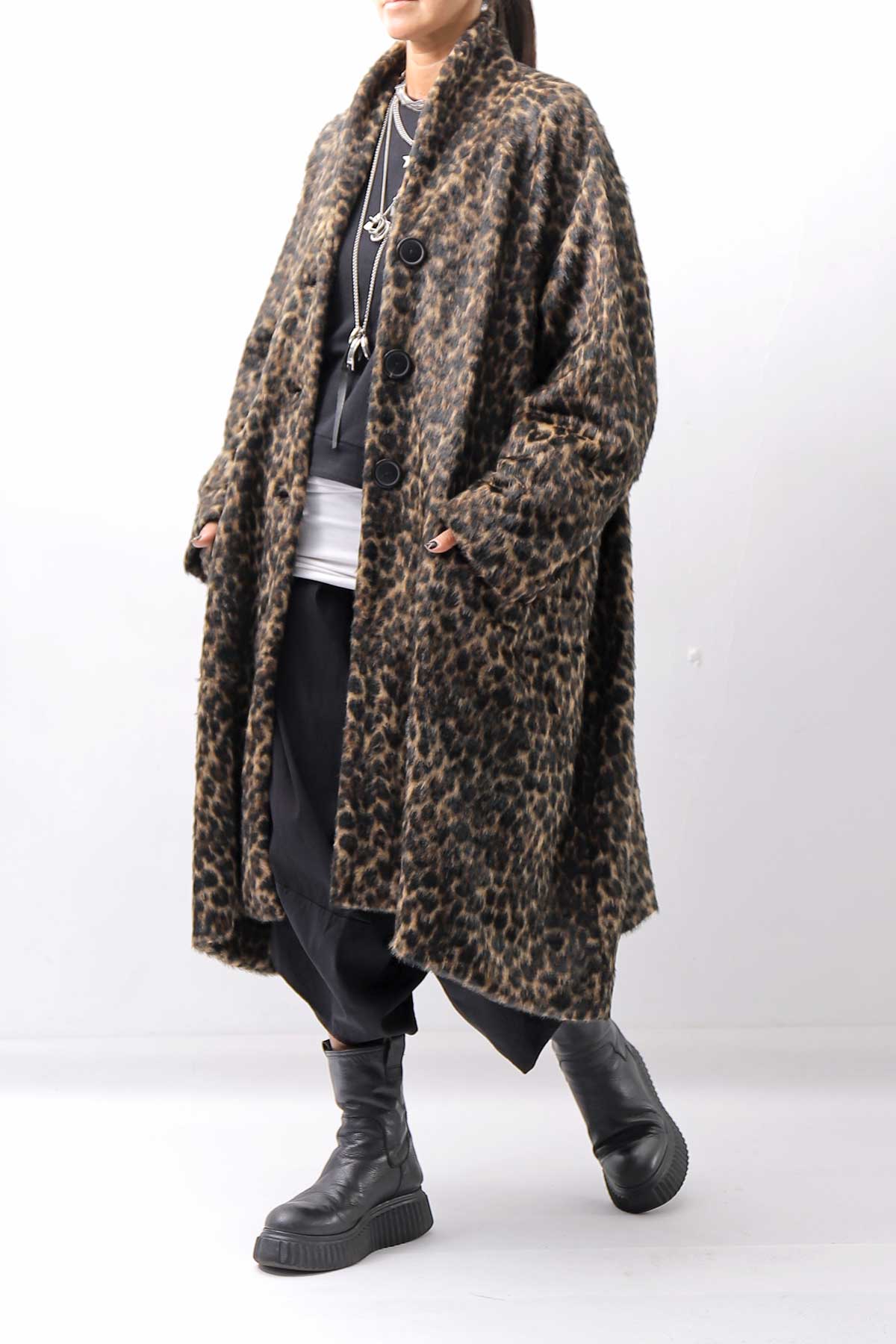 【RUNDHOLZ】 OVERSIZED ECO-FUR SHORT HAIR LEOPARD COAT_LEO JACQUARD