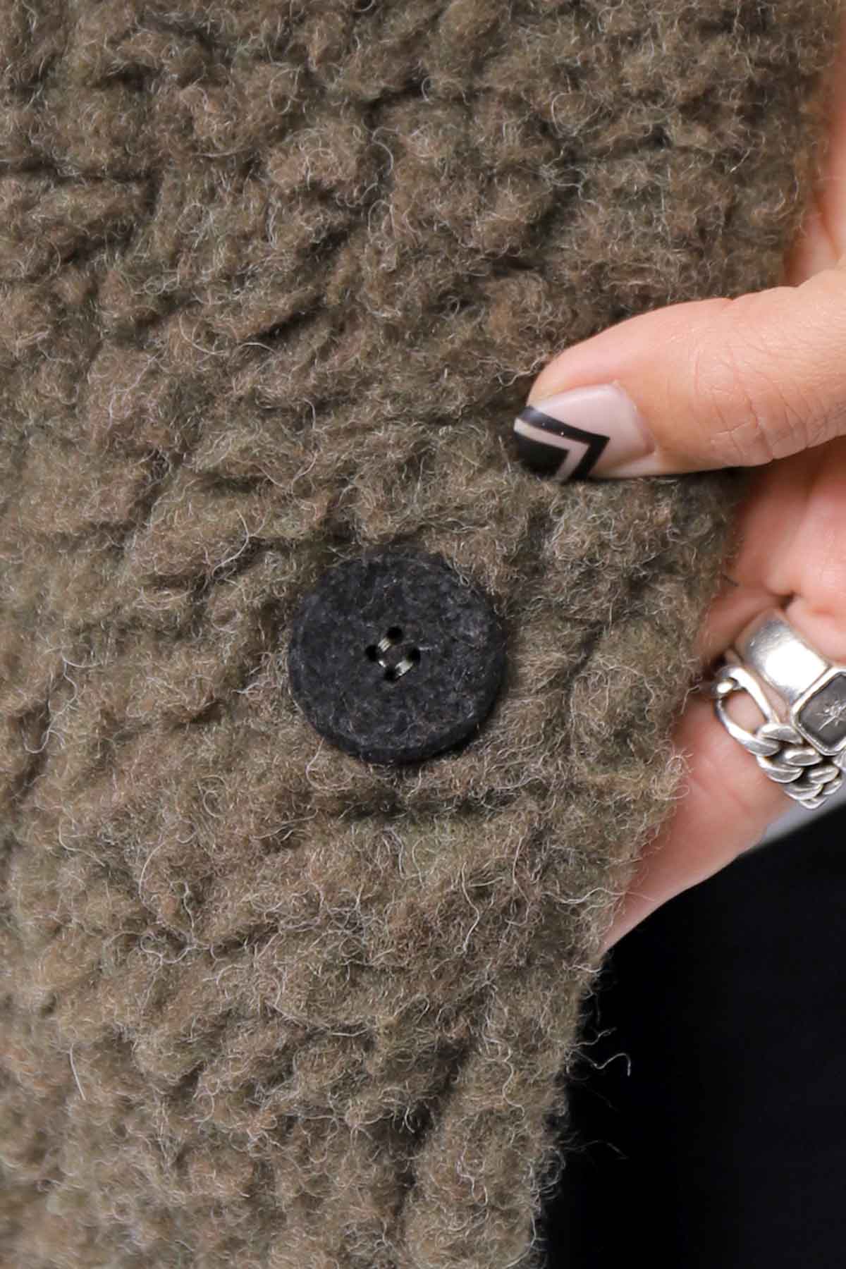 【NOSTRASANTISSIMA】 UNISEX VIRGIN BOA KNIT HOODED COAT_KHAKI BROWN