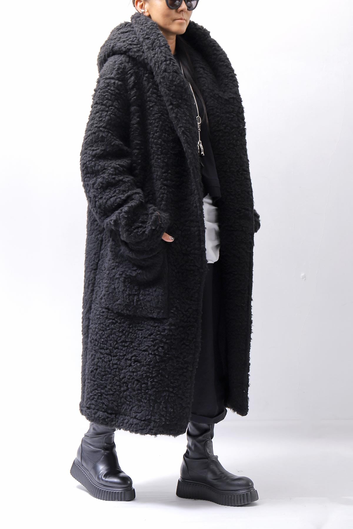 【NOSTRASANTISSIMA】 UNISEX VIRGIN BOA KNIT HOODED COAT_BLACK