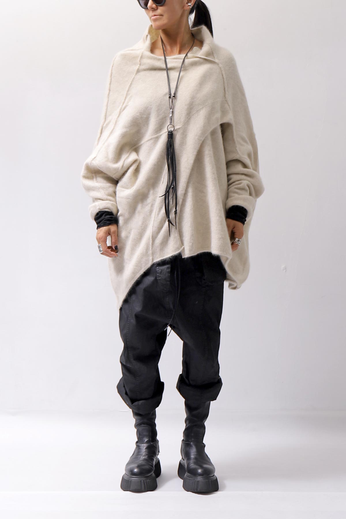 【RUNDHOLZ】 UNISEX RACCOON FRONT FLAP KNIT 141 0703_BONE MEL