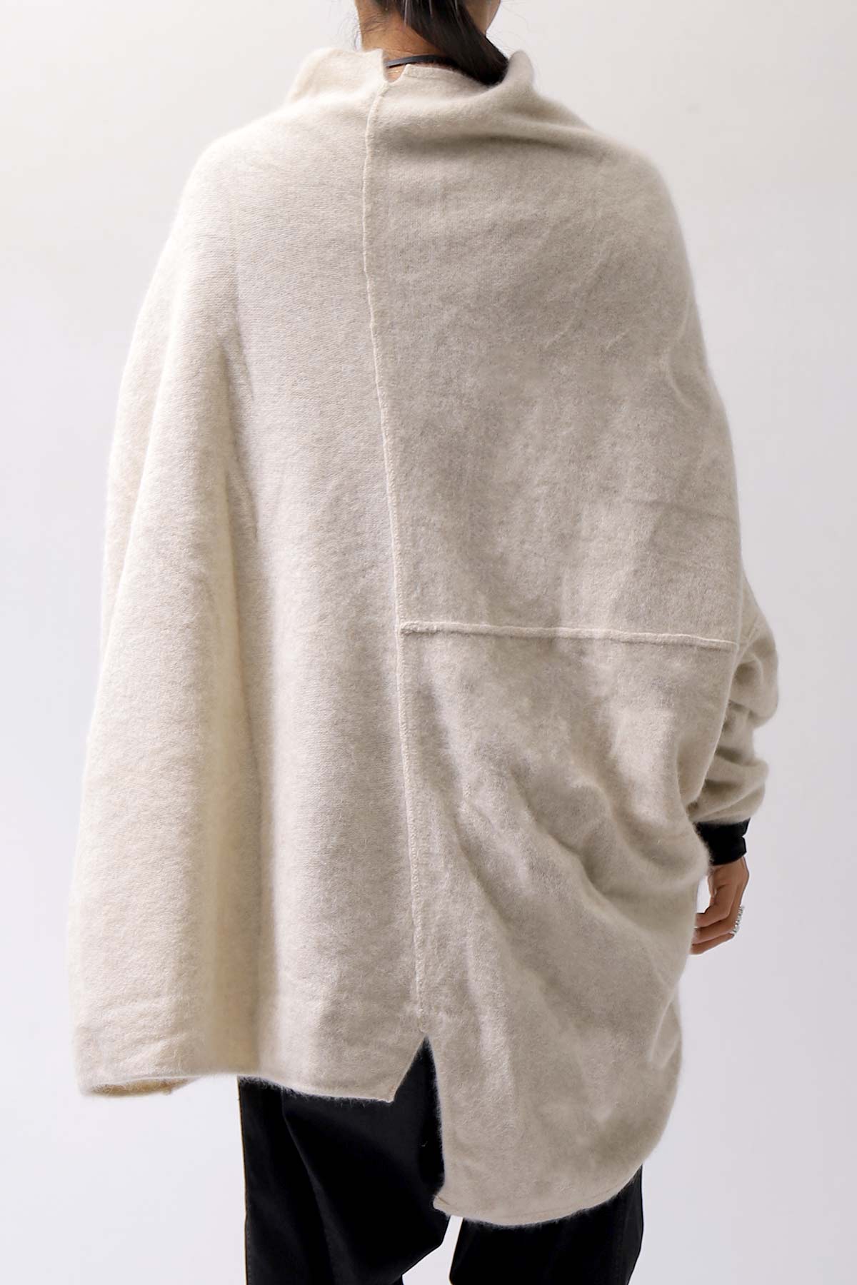 【RUNDHOLZ】 UNISEX RACCOON FRONT FLAP KNIT 141 0703_BONE MEL