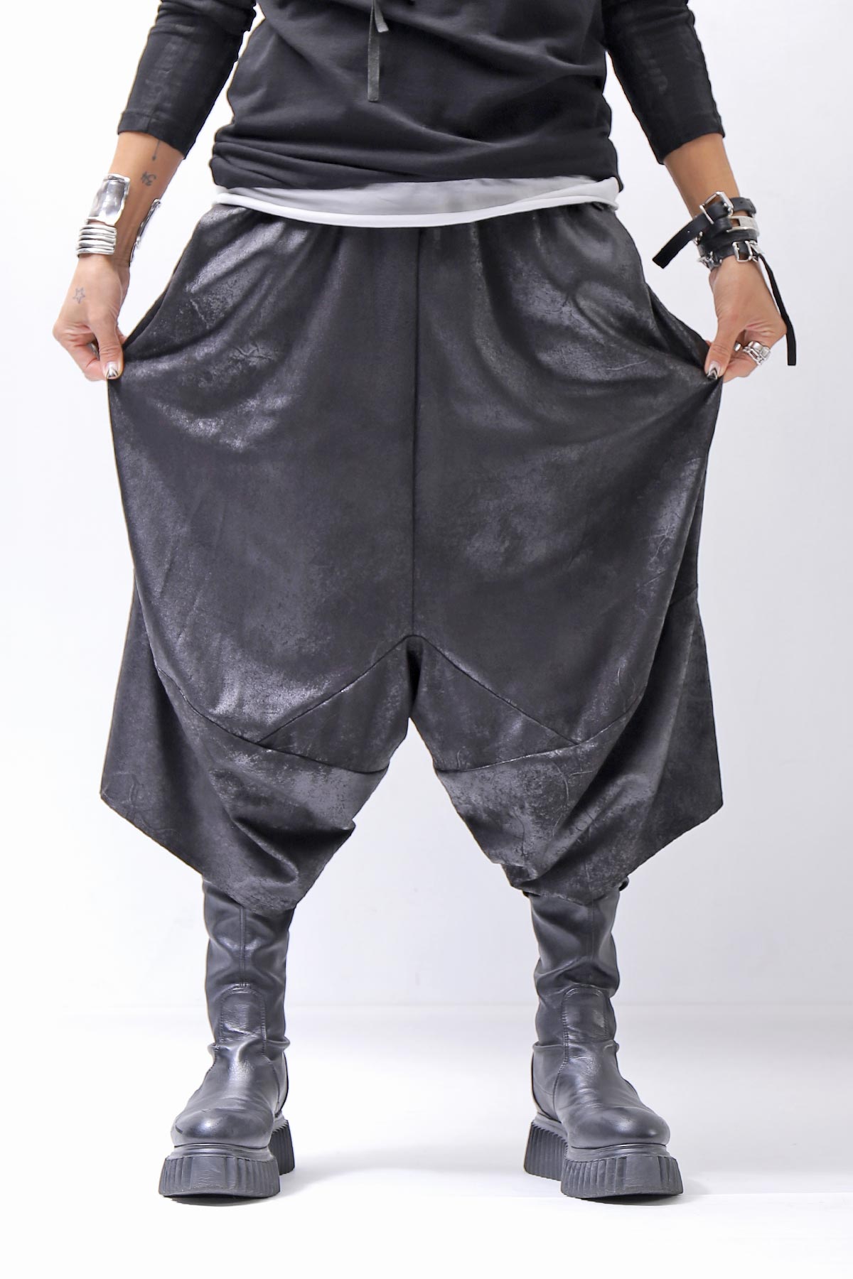 【Primordial is Primitive】 UNISEX ASYMMETRY STRETCH ECO LEATHER PANTS 722HA_BLACK