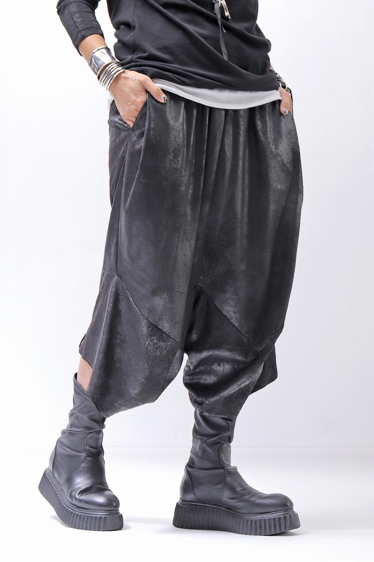 【Primordial is Primitive】 UNISEX ASYMMETRY STRETCH ECO LEATHER PANTS 722HA_BLACK