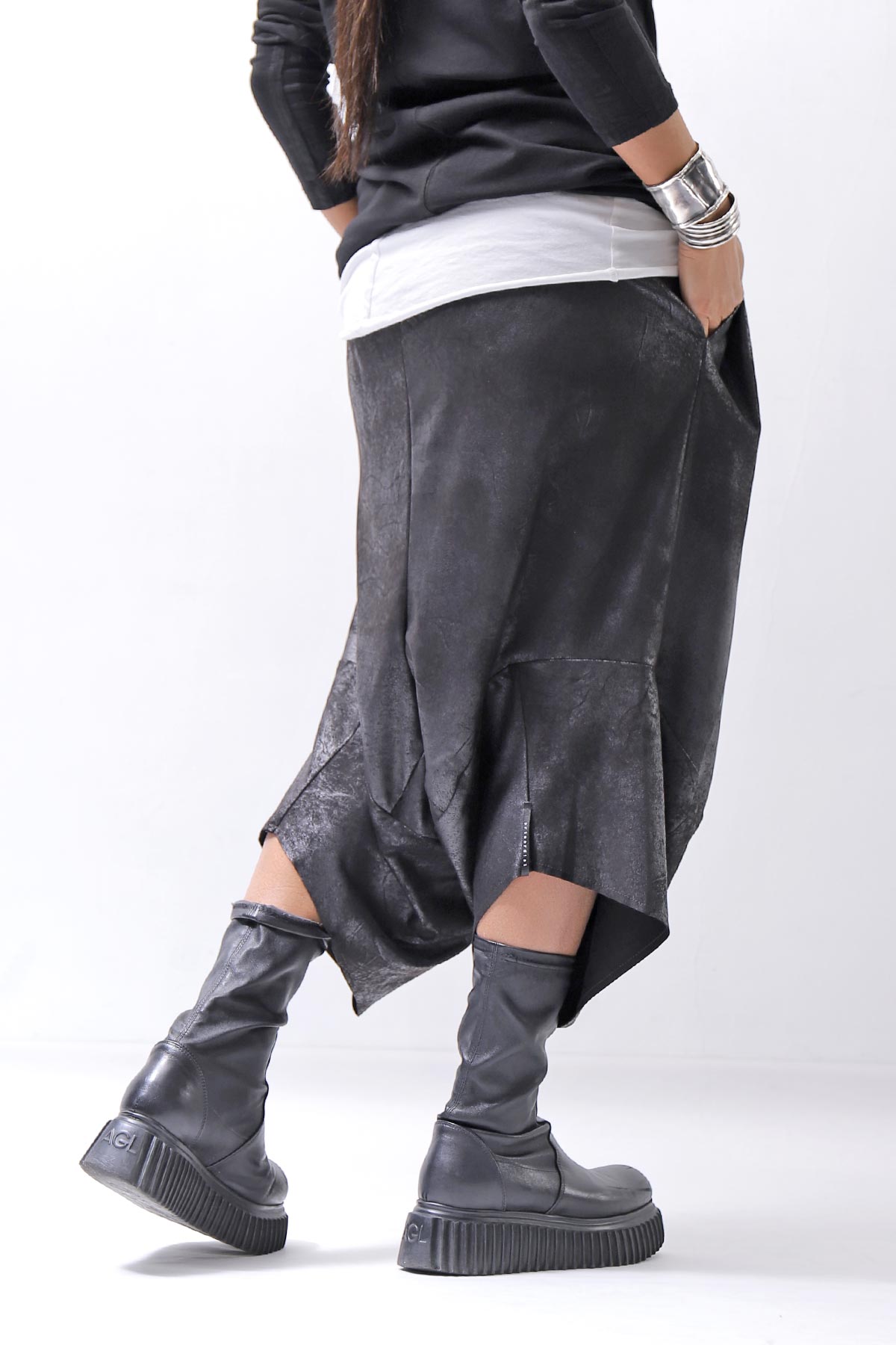 【Primordial is Primitive】 UNISEX ASYMMETRY STRETCH ECO LEATHER PANTS 722HA_BLACK