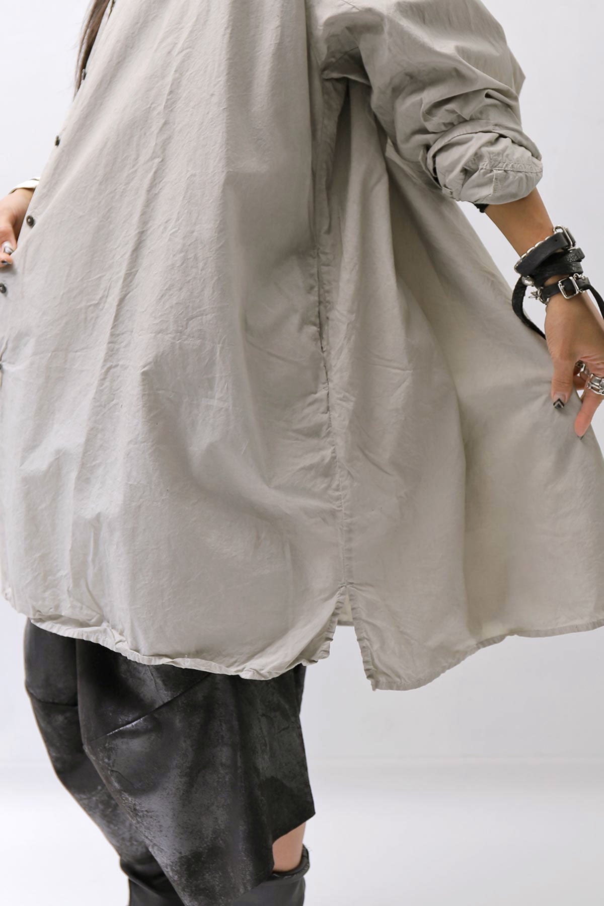 【RUNDHOLZ】 UNISEX OVERSIZE BACK TUCK SHIRT_SAND CLOUD