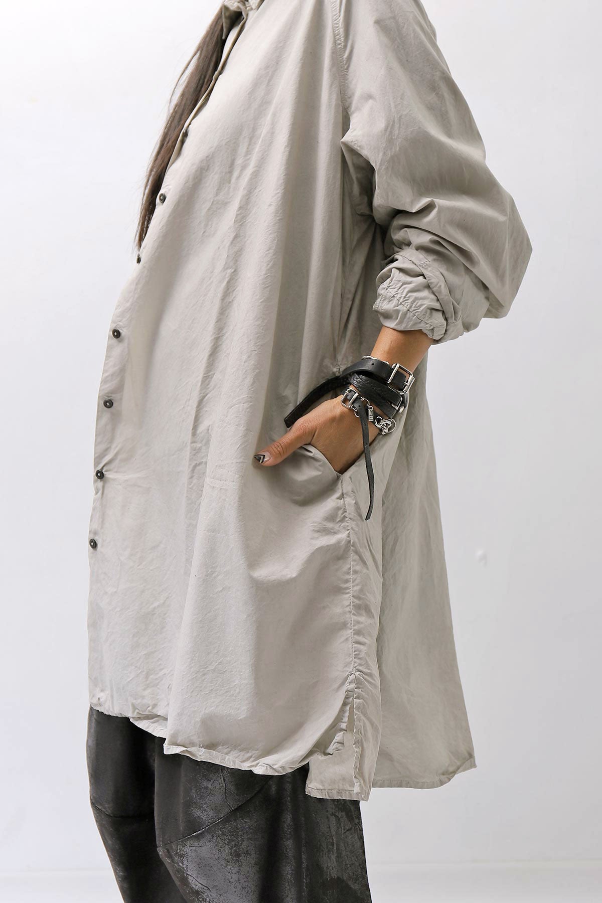 【RUNDHOLZ】 UNISEX OVERSIZE BACK TUCK SHIRT_SAND CLOUD